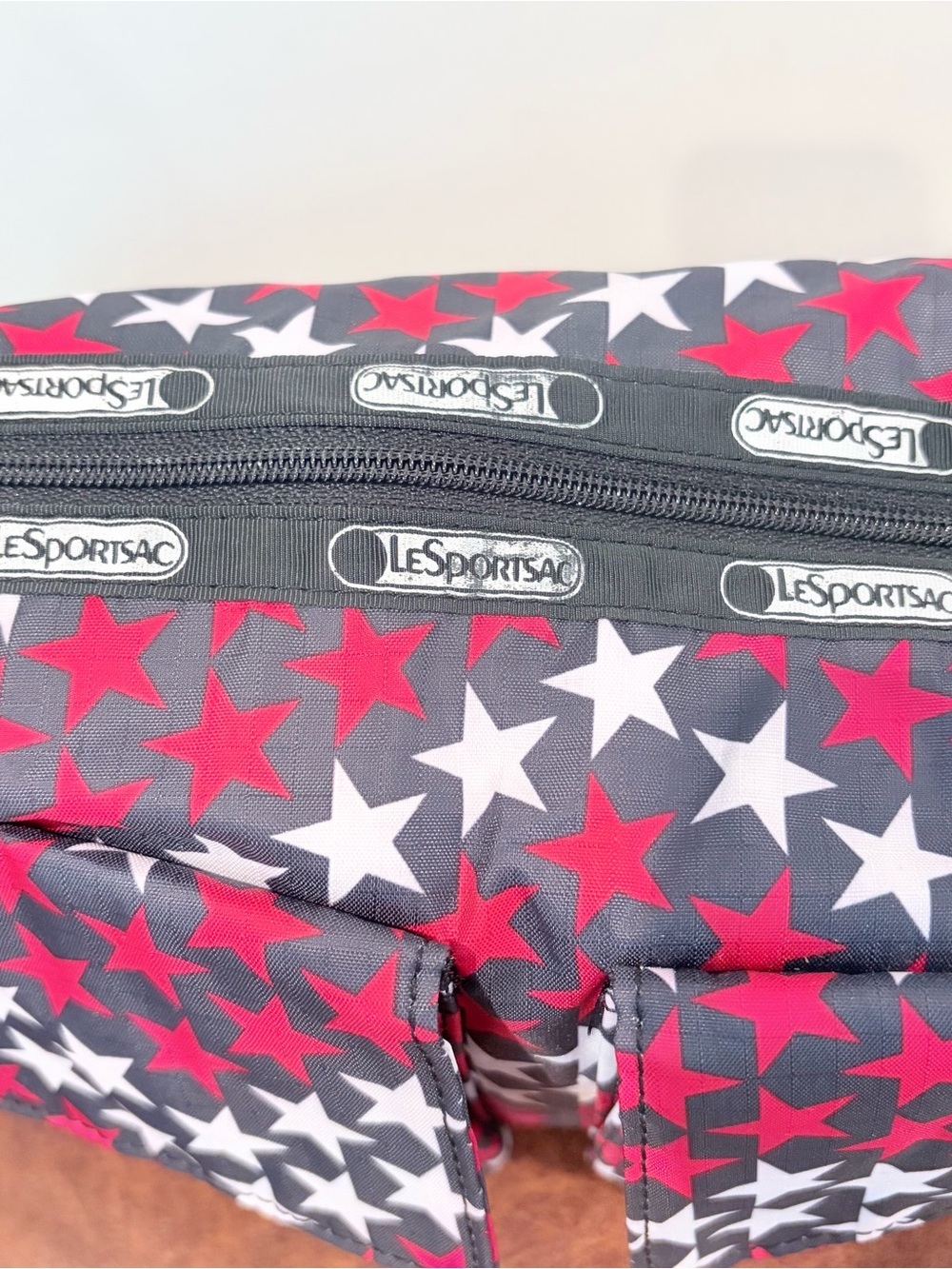 LeSportsac Y2K Starcore Crossbody Bag Indie Sleaze Retro Messenger Americana USA - Picture 2 of 12